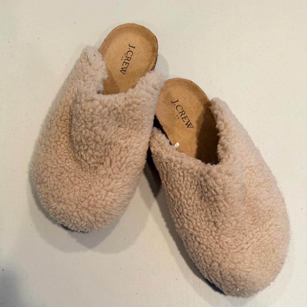 J.Crew | Sherpa Clog Slippers. Size: 8 - Picture 9 of 14